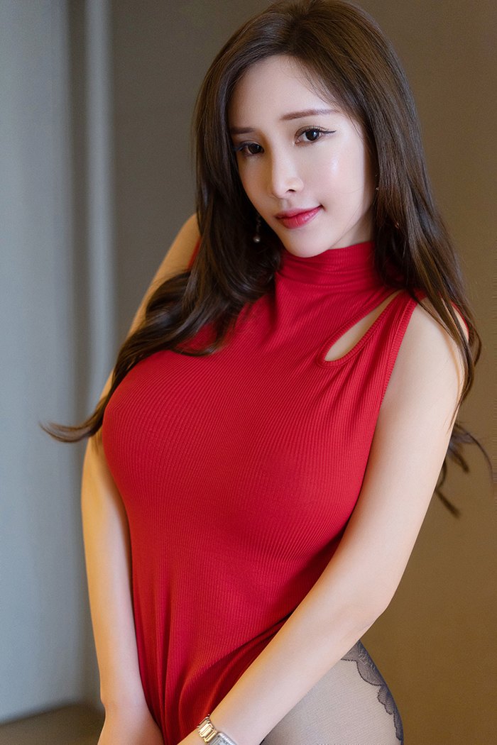 寻欢阁轻熟美女周妍希极品爆乳不经意露出(41)