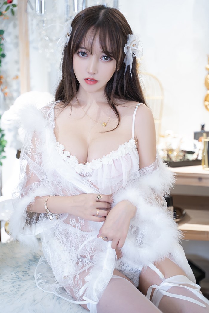 51风流蜜汁少女米线线梦幻睡衣身材尽显(6)
