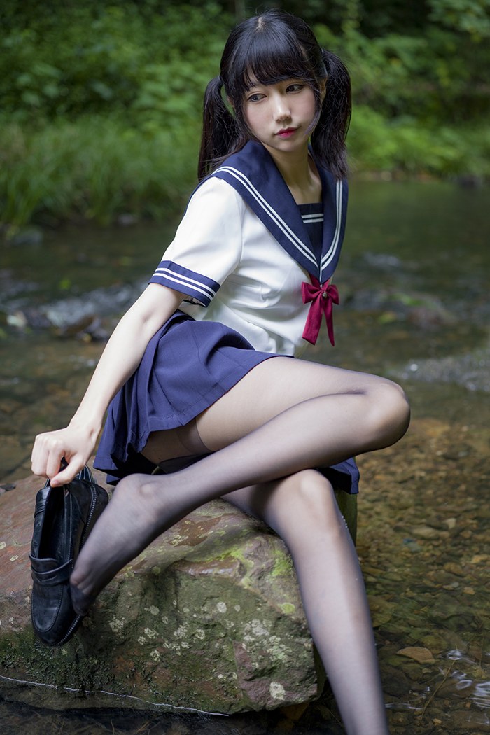 寻欢阁激萌学生妹魔物喵黑丝制服野外露出(4)