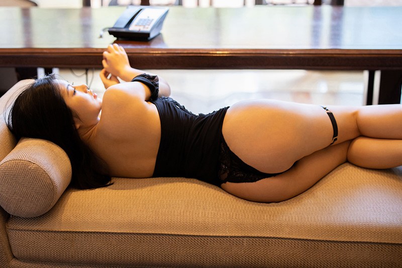 混沌心海丰腴美人娜露豪情巨乳娇喘中露出(26)