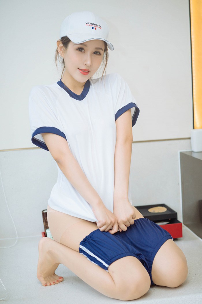 51品茶运动女孩徐安安肉丝蜜臀触手可得(43)