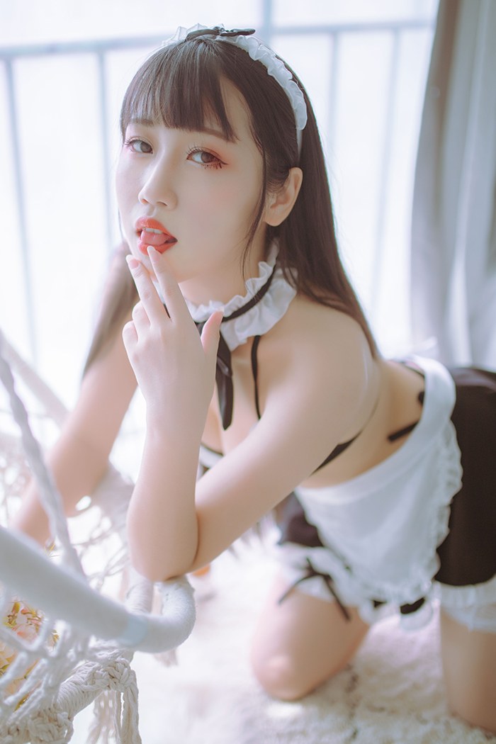 杏吧好色女仆利世与不呆猫的调教爱抚(18)