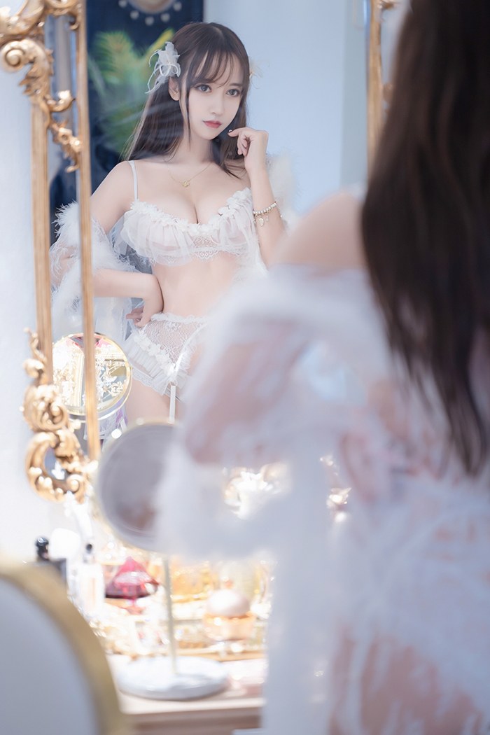 51风流蜜汁少女米线线梦幻睡衣身材尽显(13)