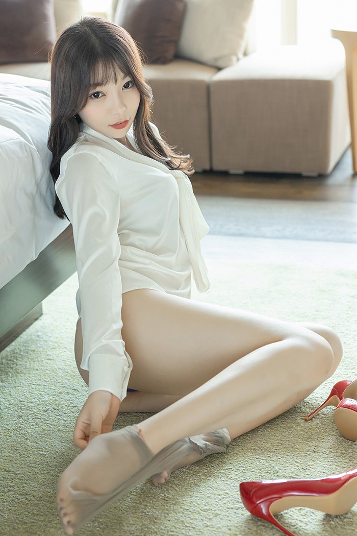 色花堂-98堂迷情秘书芝芝制服OL肉丝短裙包臀动人(57)