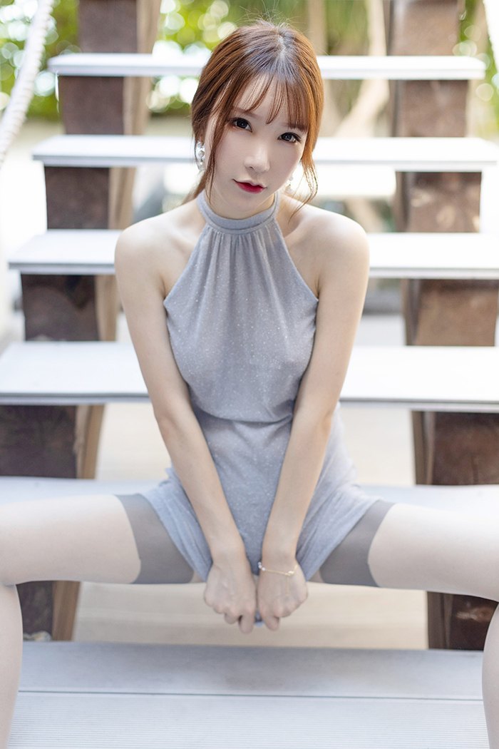 屁屁网我的女友周于希寂寞难耐渴求被爱(17)