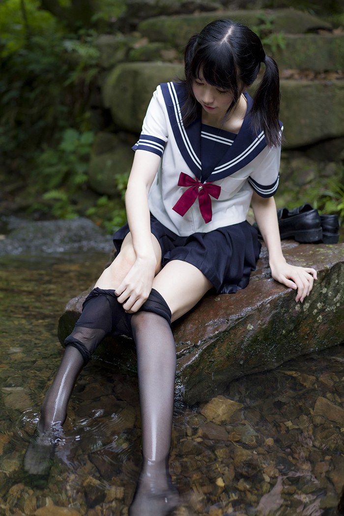 寻欢阁激萌学生妹魔物喵黑丝制服野外露出(40)