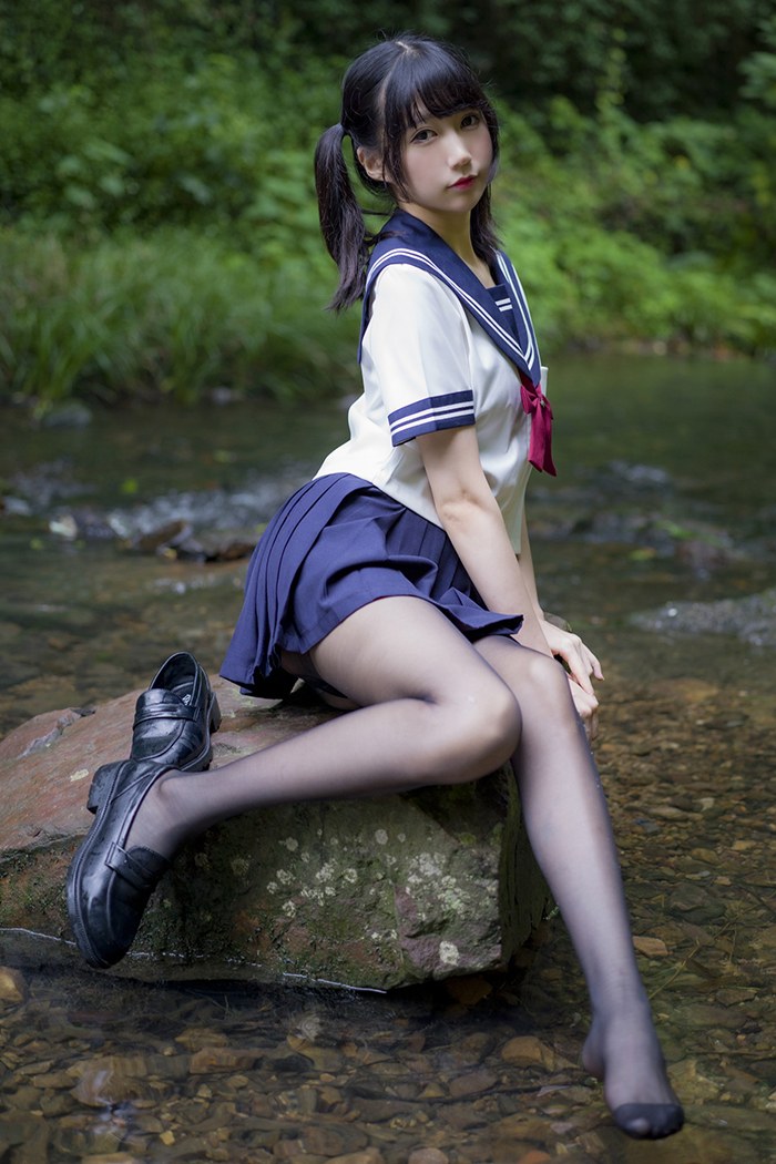 寻欢阁激萌学生妹魔物喵黑丝制服野外露出(2)
