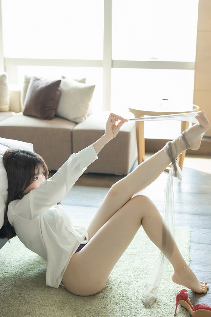 色花堂-98堂迷情秘书芝芝制服OL肉丝短裙包臀动人(61)