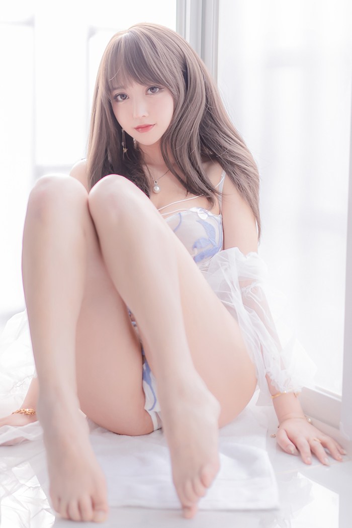 第一会所蜜汁少女米线线透明睡衣曲线撩人(38)