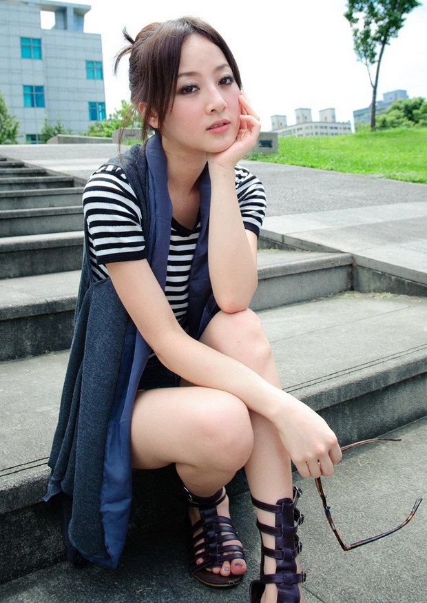 台湾女生果子MM最新写真出炉51青楼(10)