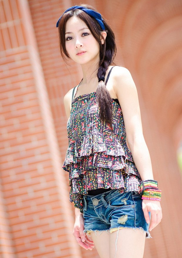 台湾女生果子MM最新写真出炉51青楼(16)