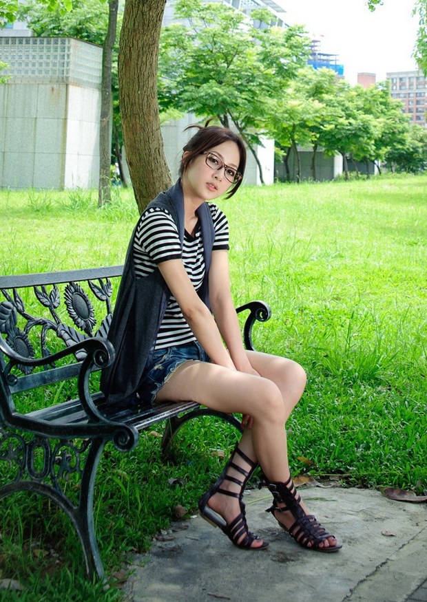 台湾女生果子MM最新写真出炉51青楼(3)