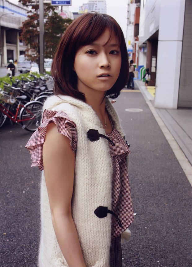 日本美女龟井绘里写真套图搜书吧(10)