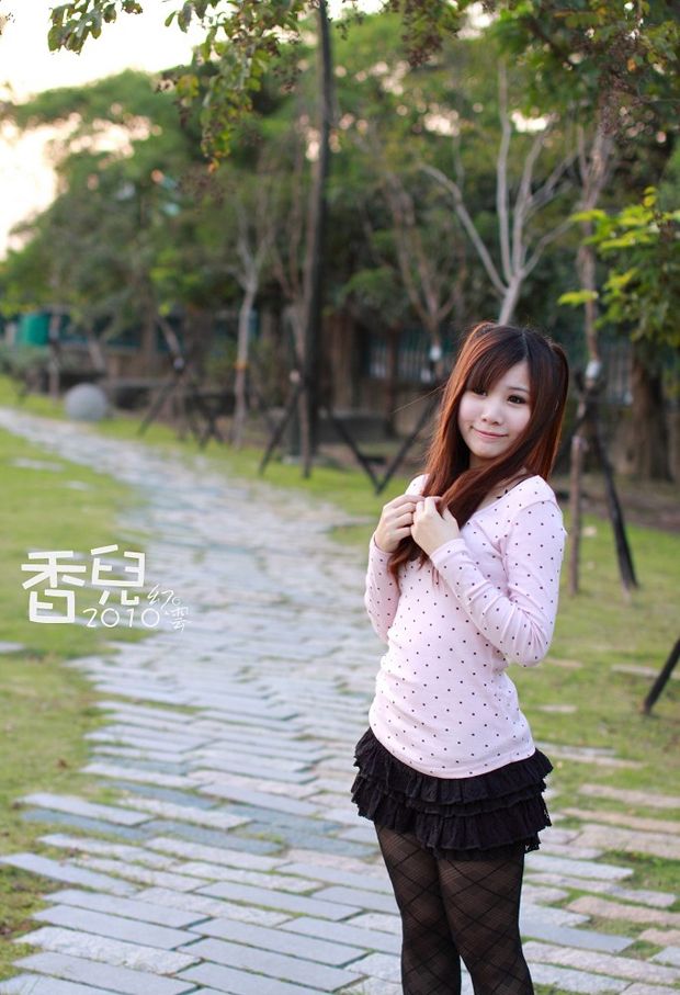 清纯MM香儿华山写真 笑容很甜很美69风流(4)